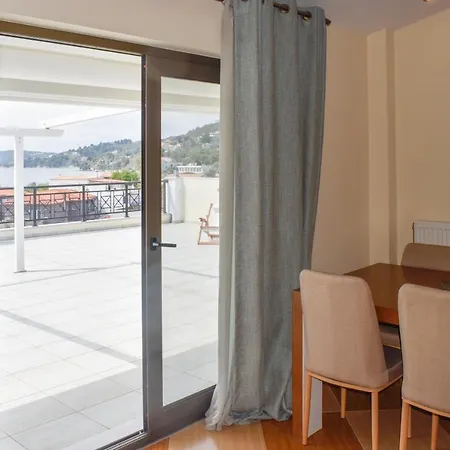Zoe's Flat Megali Ammos * مدينة سكياثوس