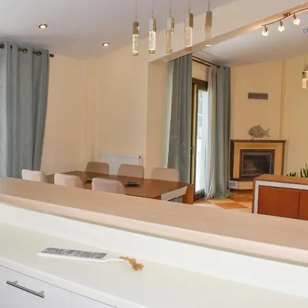 Zoe's Flat Megali Ammos Appartement